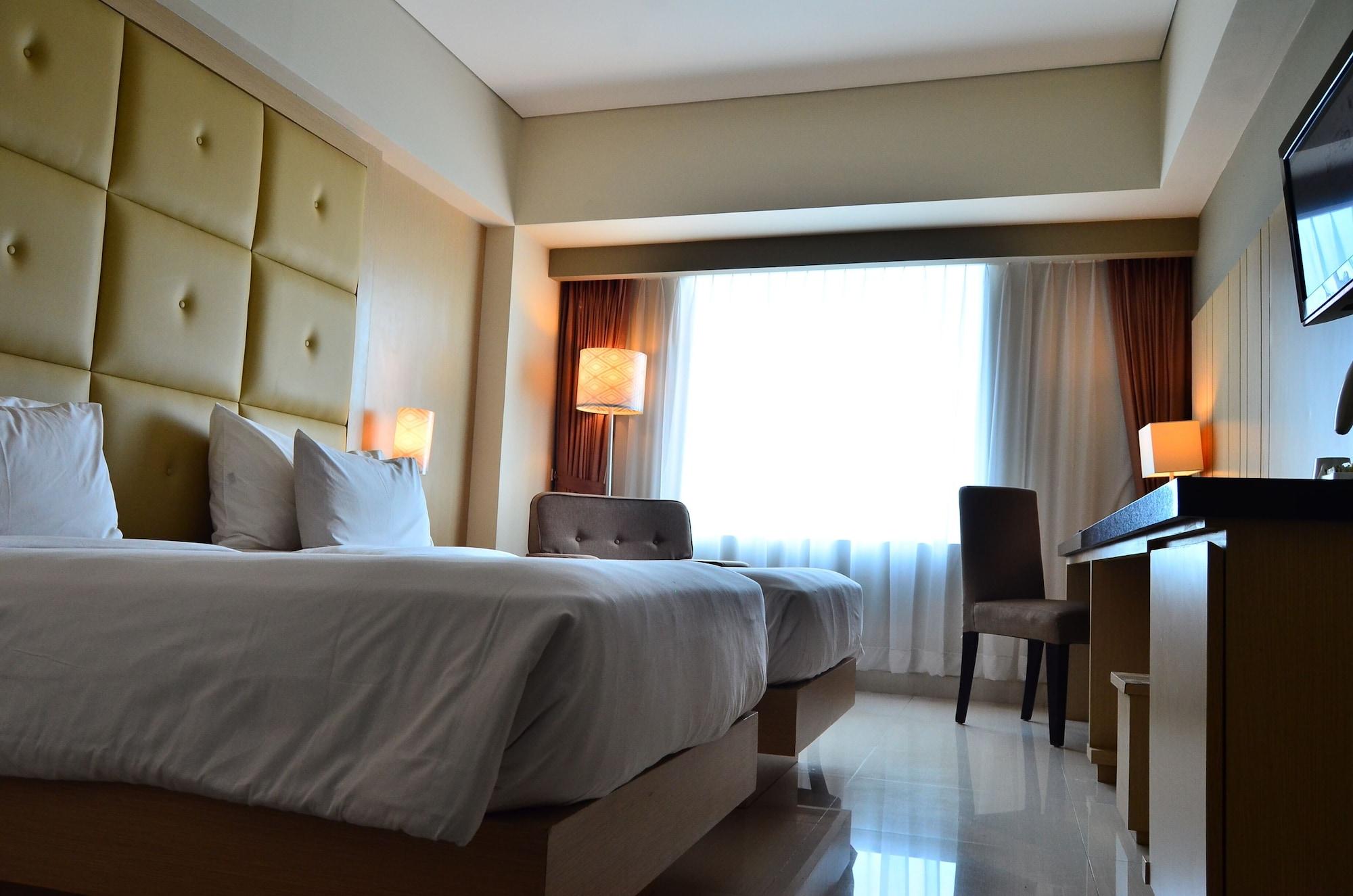 Hotel Santika Makassar Eksteriør bilde