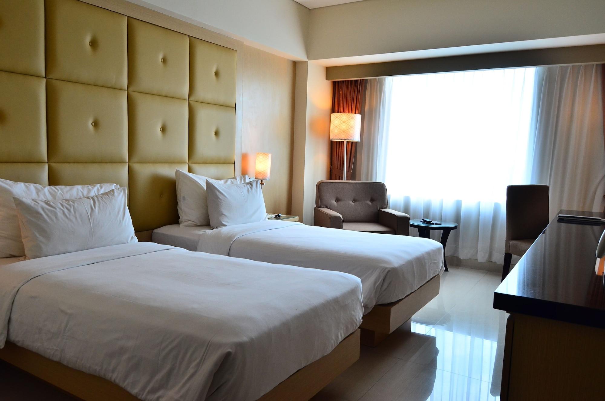 Hotel Santika Makassar Eksteriør bilde