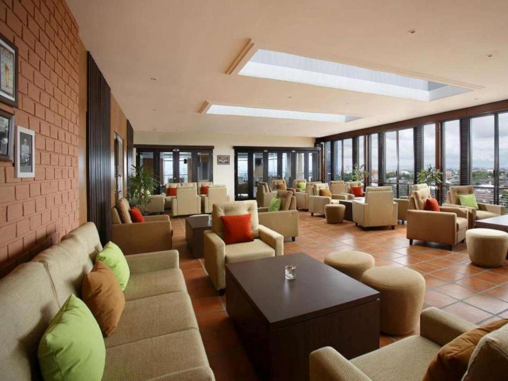 Hotel Santika Makassar Eksteriør bilde