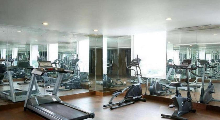 Hotel Santika Makassar Eksteriør bilde
