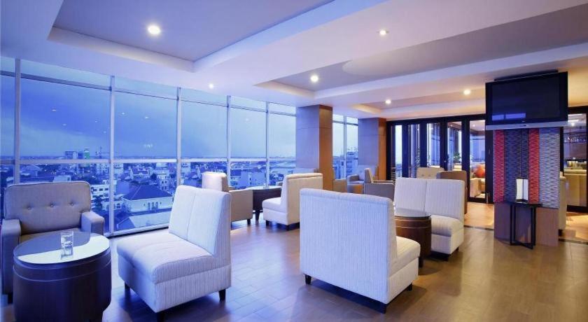 Hotel Santika Makassar Eksteriør bilde
